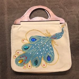 Peacock canvas bag with wooden handles